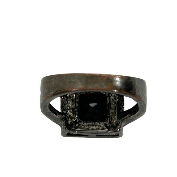 Fashion Jewelry Women’s Ring 6 Faux Square Black Princess Cut Faceted Crystals - Picture 6 of 17